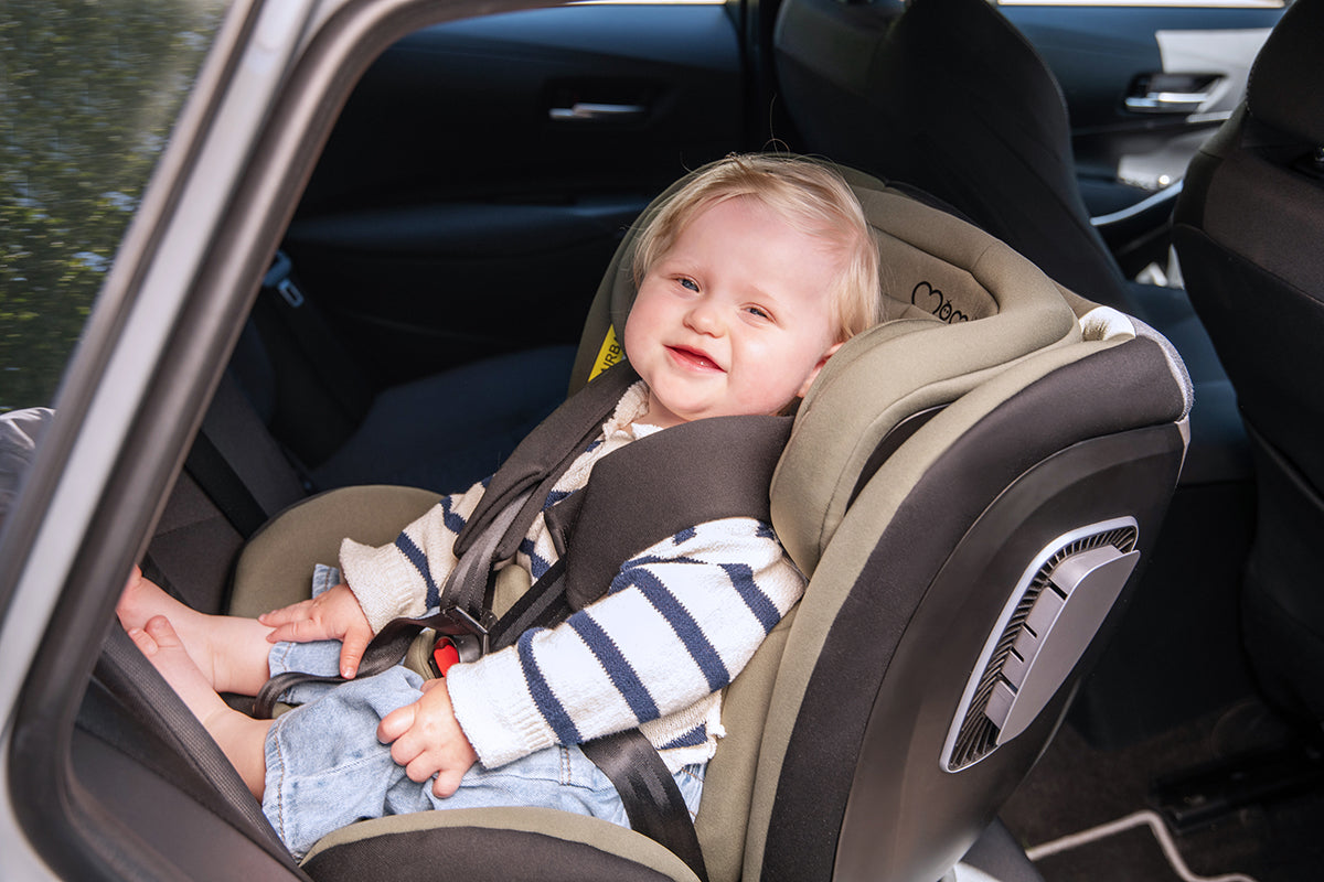 Silla de auto MoMi Urso 360 R129 de 0-36kg