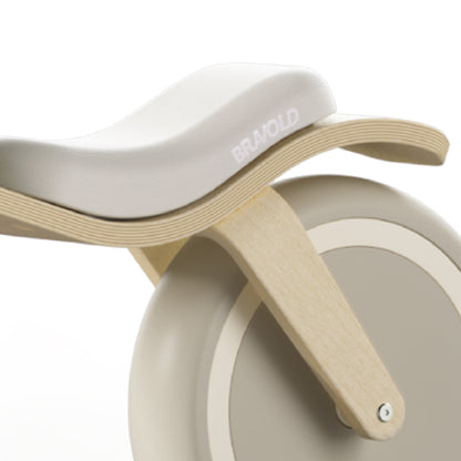 Bravold EcoBike Bicicleta de equilibrio de madera para niños (2-5 años) con asiento acolchado, ruedas silenciosas EVA y diseño premium